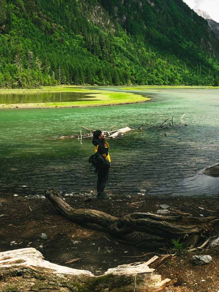 Sichuan hidden gems adventure Songpinggou Changhai Lake reflection