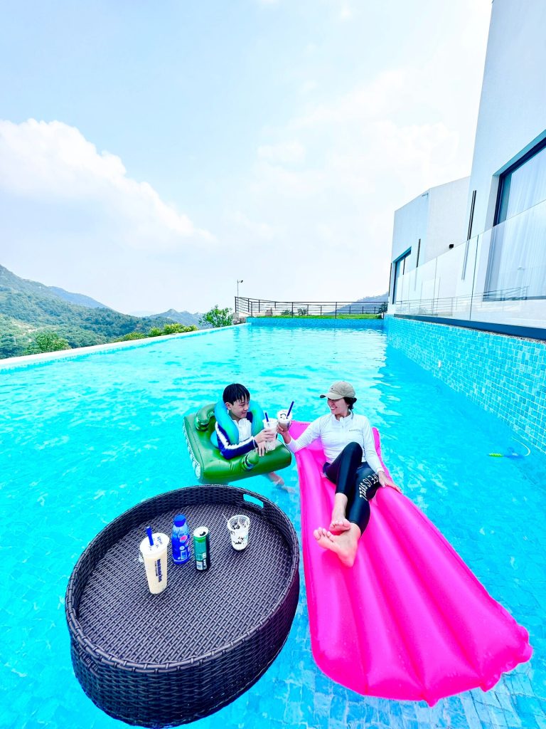 Tree Frog Tribe pool countryside retreat