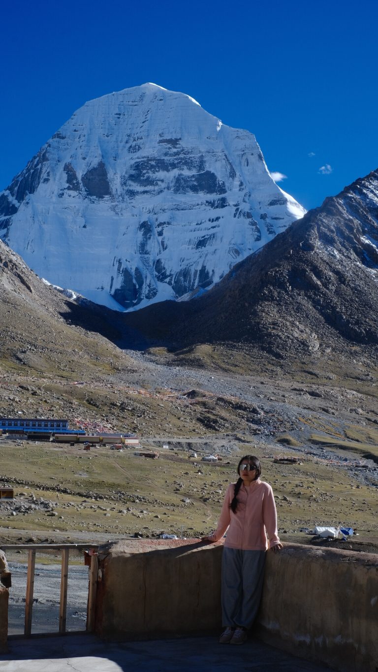 Tibet high altitude trekking mountain roads